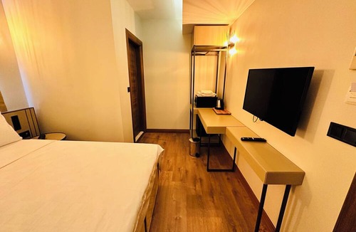 Atasehir Hotel | NICE ROYAL CITY