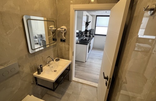 Kaymakli Condo | family -next-clean