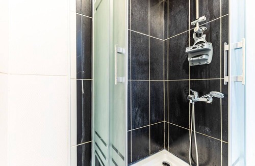 Atasehir Apartment | Studio Flat w City View 5 min to Emaar Square