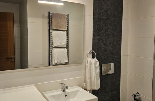 Harbiye Apartment | Taksim Perfect Residence, 3 bedrooms , pool, Gym, Sauna , Wifi