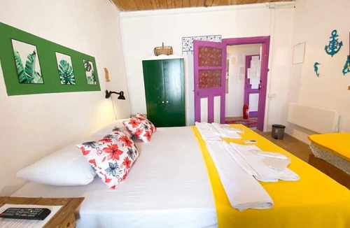 Urla Bed & Breakfast | Mell10 House
