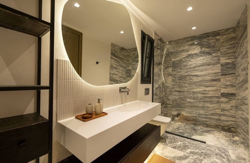 Yalikavak Villa | Hills Deluxe - Relaxed Luxury in style and serenity