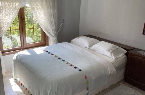 Akcaabat Villa | Doğa temiz hava kuş sesleri ve yeşilin içinde tamamen müstakil