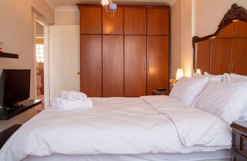 Cigli Apartment | Duplex Detached House with Garden in Izmir