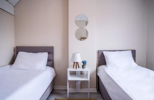 Avcilar Apartment | Cozy Flat 2 min to Pelican Mall and Metrobus