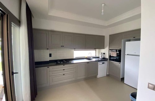 Kusadasi City Centre Villa | Moderne Villa in Kusadasi - 500m vom Strand Entfernt