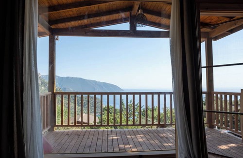 Kabak Valley Hotel | Goat Bungalow and Camping