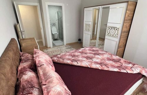 Kucukcekmece Apartment | Lake and Sea view 2 bedrooms apartment