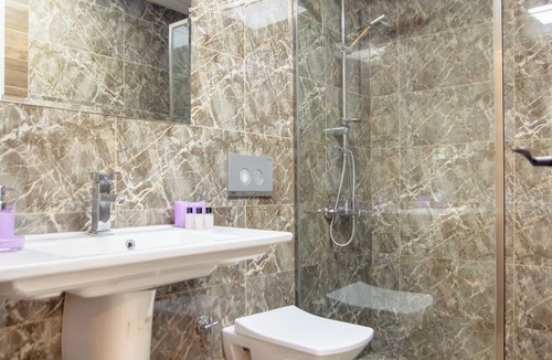 Alsancak Apartment | 1+1 Studio Room A daily studio located in the center of Izmir