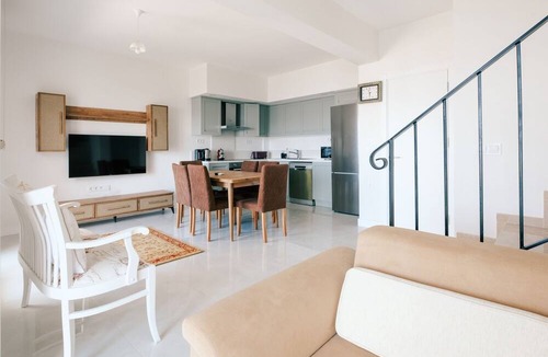 Bogazici Villa | Sea View Villa w Garden, Balcony By Beach in Milas