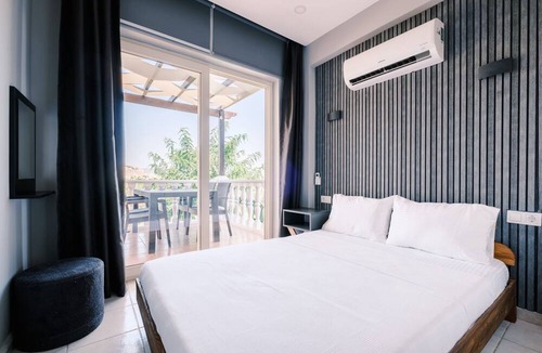 Bogazici Villa | Villa w Pool and Balcony 5 min to Beach in Milas