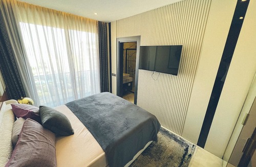 Mahmutlar Apartment | Luxus-Duplex Apartment, Whirlpool, Sea View, Bar, Bathrooms, Gym, private Beach