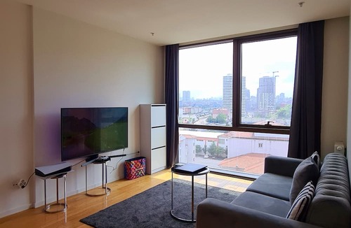 Kadikoy Apartment | Modern 2Bd 2Ba Apartment in Kadikoy