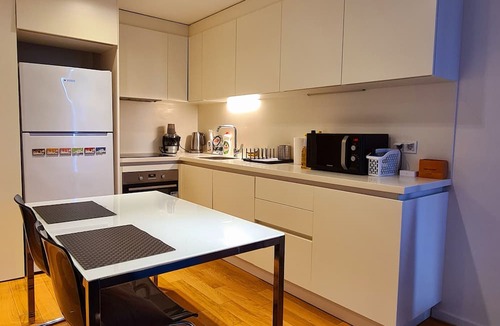 Kadikoy Apartment | Modern 2Bd 2Ba Apartment in Kadikoy