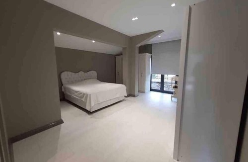 Zekeriyakoy Villa | Smart Modern Villa 6 BR 5BTH HUGE