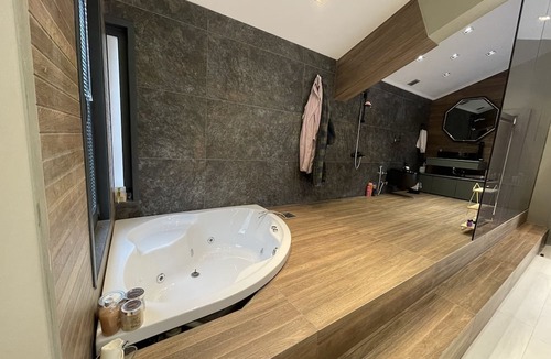 Zekeriyakoy Villa | 6BR ROYAL VİLLA MODERN PRİVATE POOL