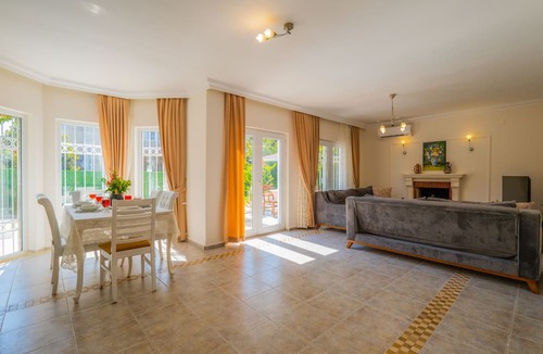 Fethiye City Center Villa | Infinity Beyaz Villa