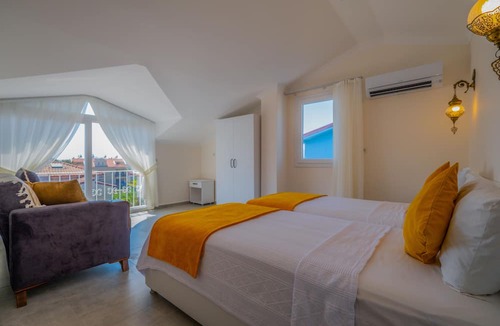Fethiye City Center Villa | Infinity Beyaz Villa