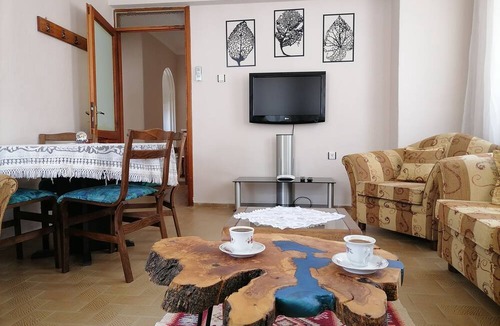 Marmaris City Center Apartment | Sea view flat in Marmaris center,1 minute to beach for family