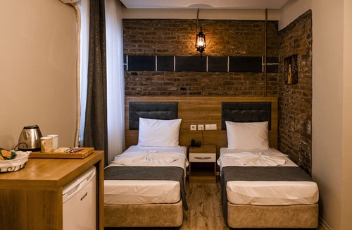 Sur Hotel | HASUNİ TAŞ HOTEL