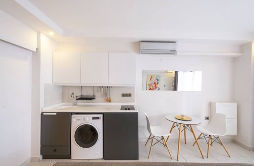 Marmaris City Center Condo | Ezgi's Apartment With Terrace in Marmaris