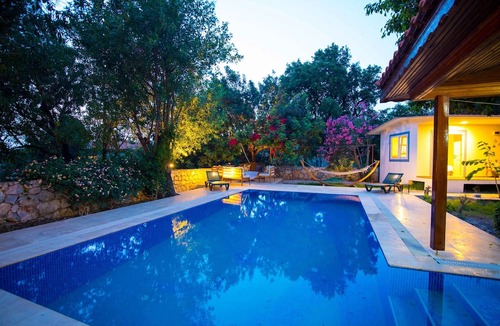 Icmeler City Center Villa | Damla Villa Soğut Village Daily Weekly Rentals