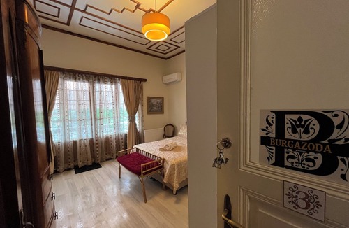 Adalar Hotel | Adalar Konak