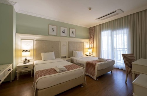 Atakoy Hotel | Padok Premium Hotel and Stables