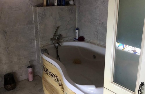 Narlidere Villa | seaside dublex big garden hot tub