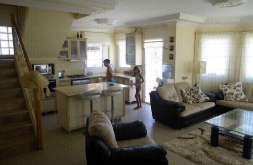 Kusadasi City Centre House | City Centre “ Sun Bungalow “ private pool , private parking , 4 bedrooms