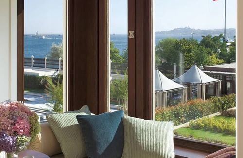 Besiktas Hotel | Four Seasons Hotel Istanbul at the Bosphorus