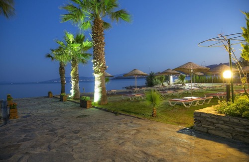Yalı Hotel | Bodrum SeaSide Beach Club Hotel