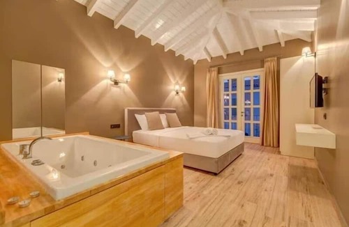Hacımemis Hotel | Windtown Deluxe Alaçatı - Adults Only