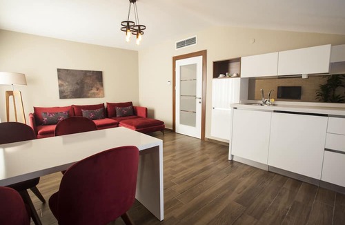 Akcay Hotel | Maxuite Hotel in Home