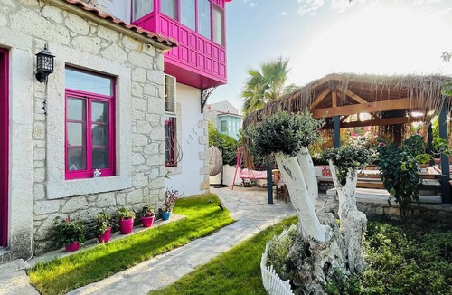 Tokoglu Hotel | Aisem By Hire Alacati