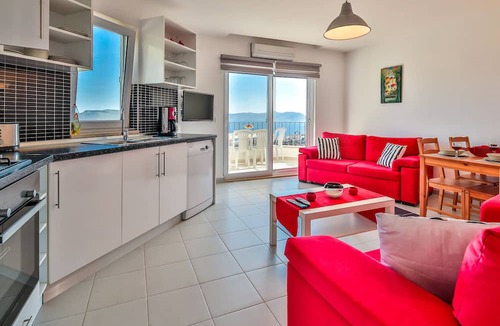 Kas Apartment | Kasinn Apart Kirmizi (Red)