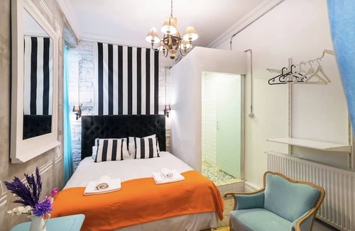 Galata Apartment | Galata Tower 7BRm 7Bath 2ktch 16pp