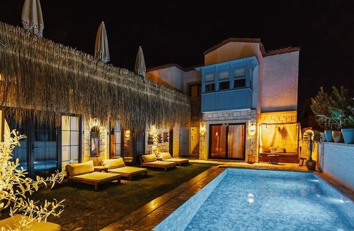 Tokoglu Hotel | Alaçatı Paradise Hotel