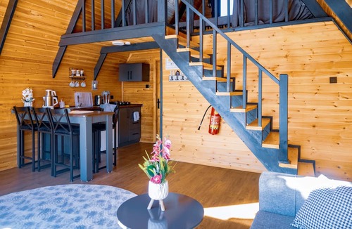 Ondokuzmayıs Hotel | Avay BUNGALOV