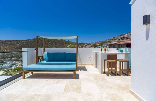 Kalkan Villa | Luxurious 3 bed Villa Located in Kasantalya Turkey With Private Pool and gym