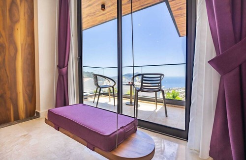 Kalkan Villa | Luxurious 3 bed Villa Located in Kasantalya Turkey With Private Pool and gym