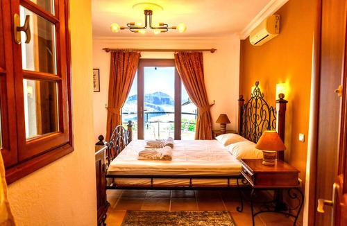 Kalkan Villa | Villa Kırlangıc Located in Kalkan