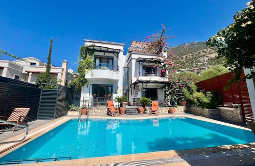 Kalkan Villa | Villa Kırlangıc Located in Kalkan