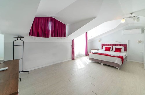 Oludeniz Villa | Villa w Private Pool, Garden 10 min to Oludeniz