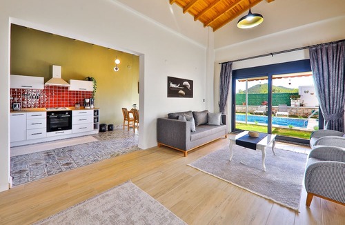 Kas Villa | Villa w Pool and Garden 10 min to Beach in Kas