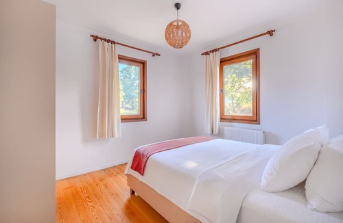 Bozcaada Cottage | House w/ Garden 5 min to Tuzburnu Bay in Bozcaada