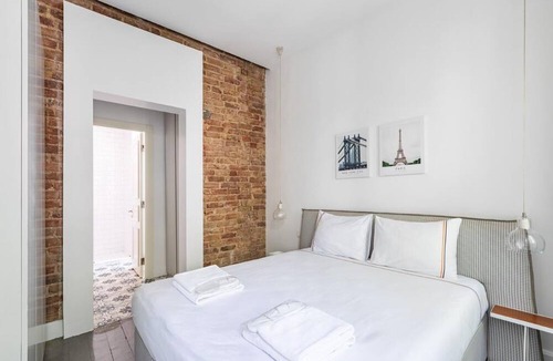 Pera Apartment | Welcome to our cool new stylish 2-bedroom, 2-bathroom home nestled in the vibrant heart of Şişhane
