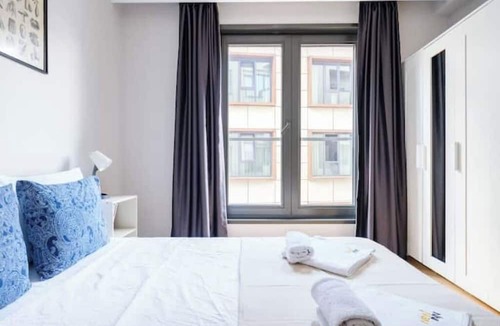 Kagithane Apartment | Flora - 1BD Fantastic Central Flat in a Residence