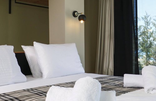Turgutreis Villa | Bodrum Turgutreis'te Özel Havuzlu ve Deniz Manzaralı 6 Yatak Odalı Villa BV-4115