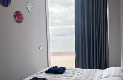 Kartal Condo | Spacious condo with skyline view